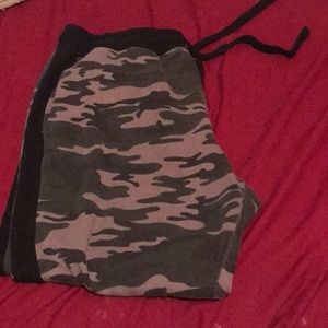 Camouflage joggers